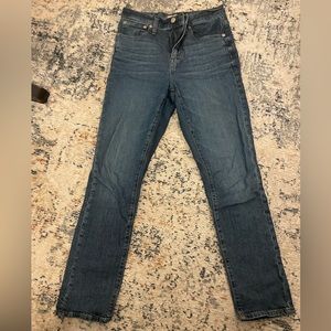 Madewell straight leg jeans size 25.